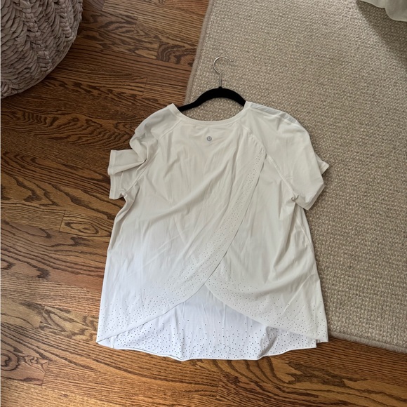 Lululemon Quick Pace Short Sleeve Top Sz. 8 - Picture 6 of 8